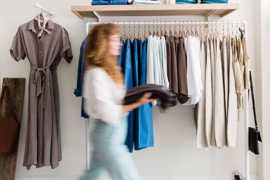 Uniforme para Loja de Roupa: Diferenciando Identidade e Experiência