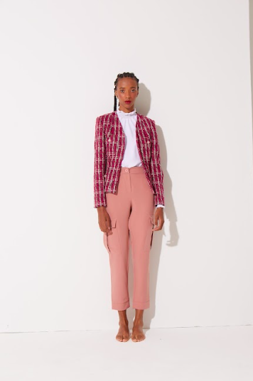 Ropa de abogada de tweed rosa